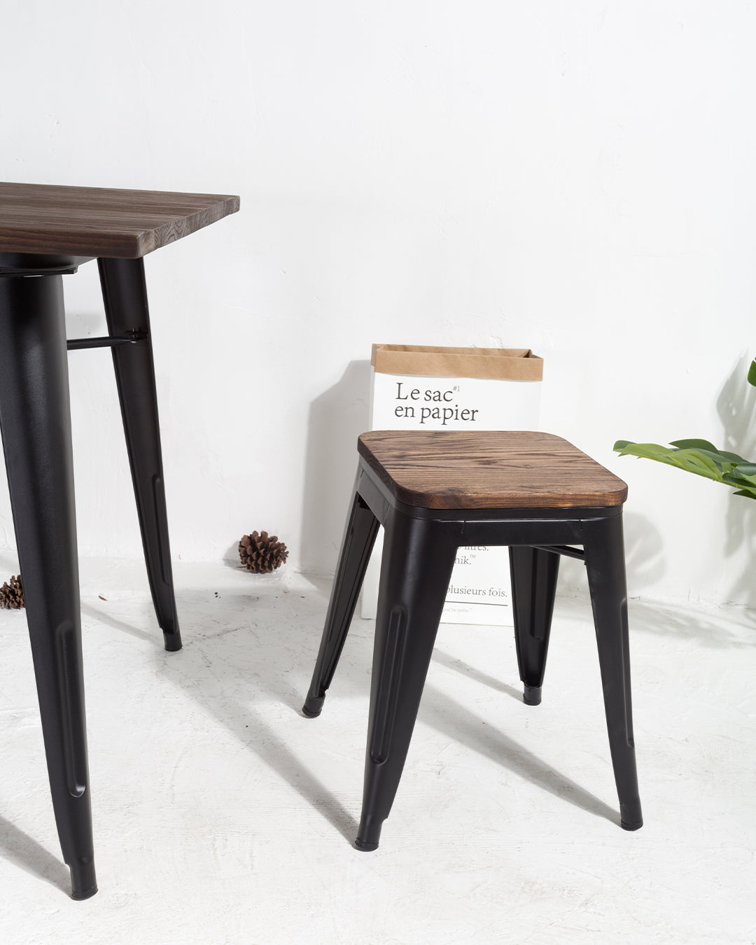 Lix Wood Stool White