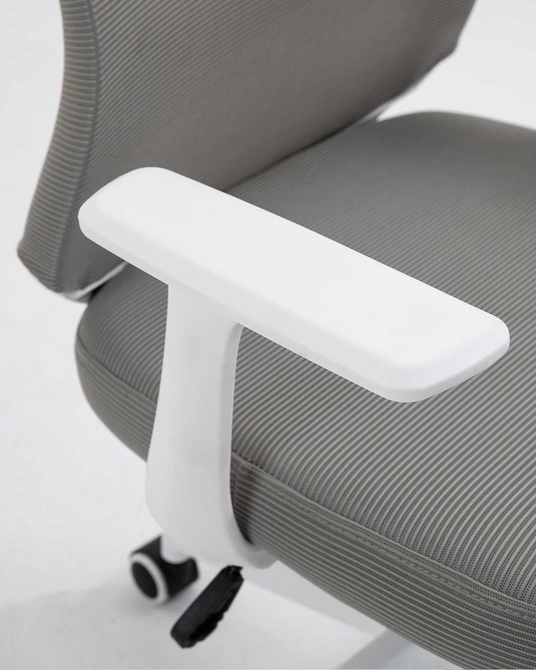 Aurora Office Chair White Black