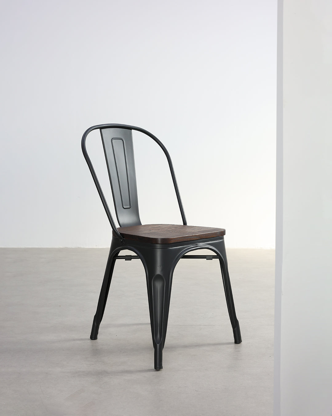 Lix Wood Chair Black