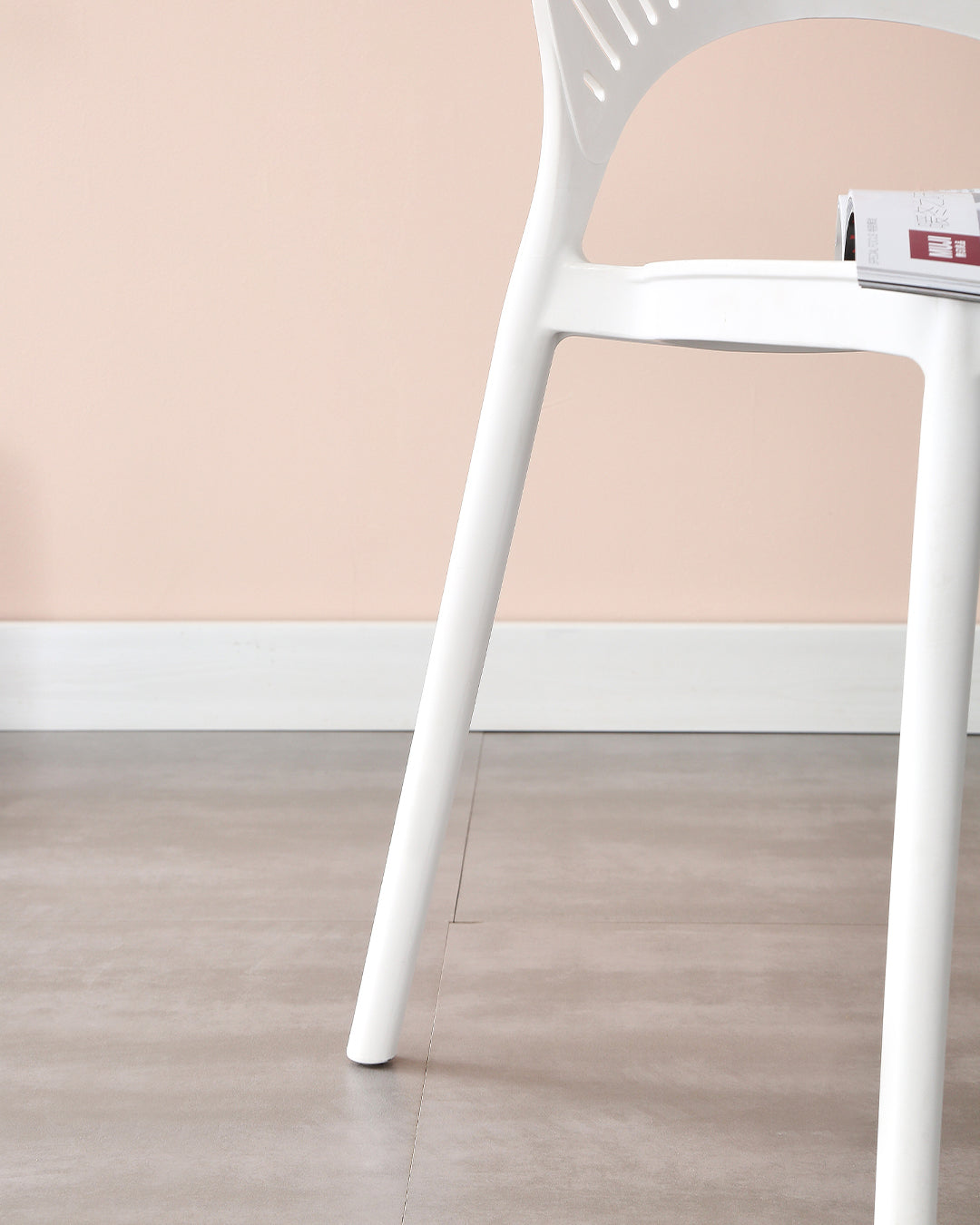 Eugenia Plastic Chair Ivory White