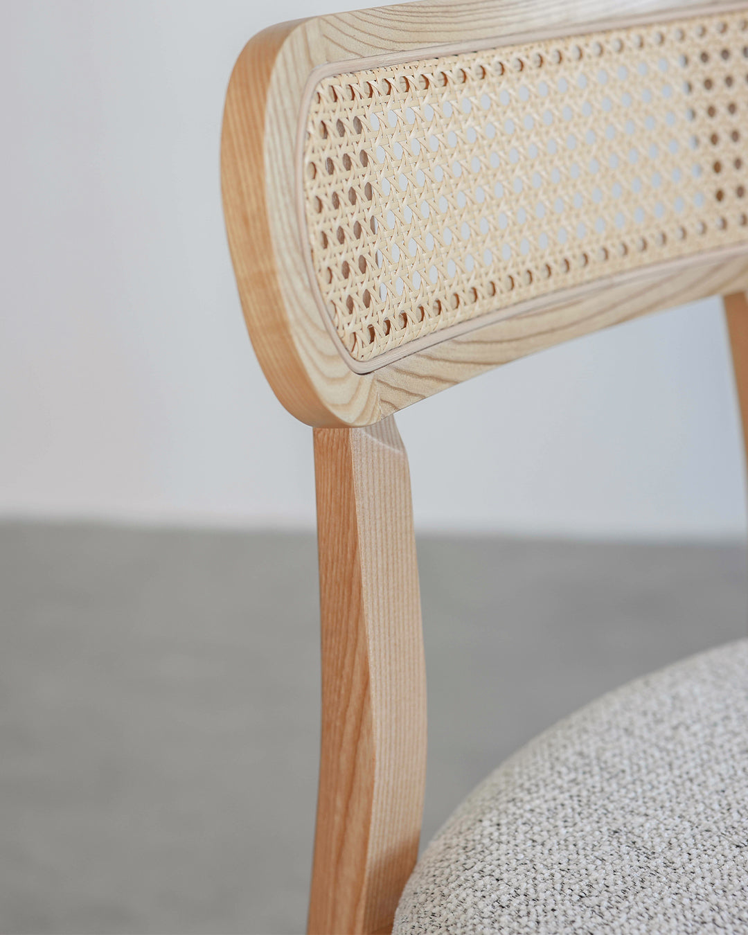 Silla de Madera Valeria Beige